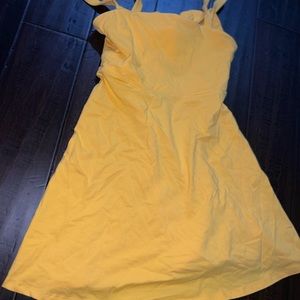 Yellow dress
